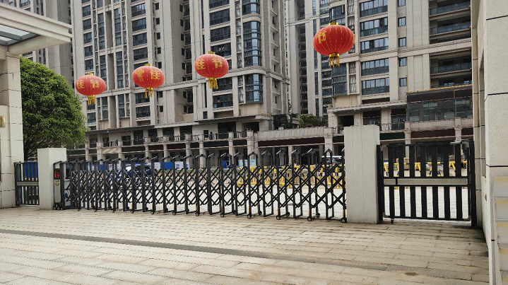 长沙伸缩门,长沙电动门,长沙电动伸缩门,长沙伸缩门,长沙电动伸缩门厂